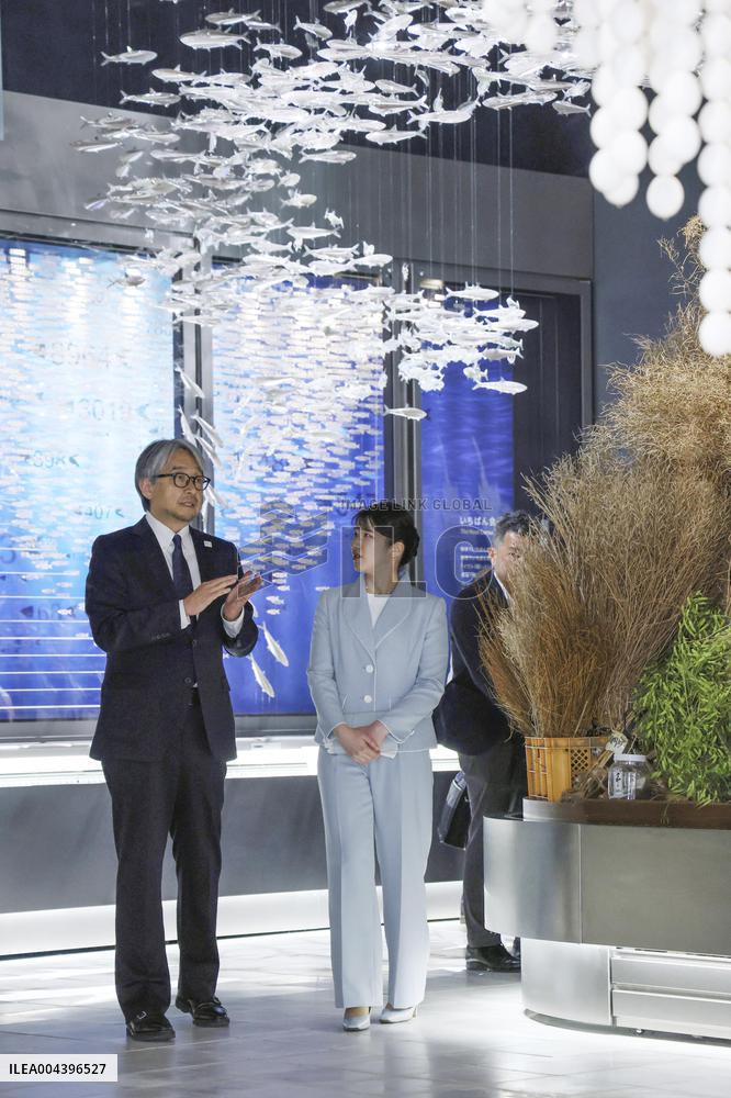 Princess Aiko visits Osaka expo