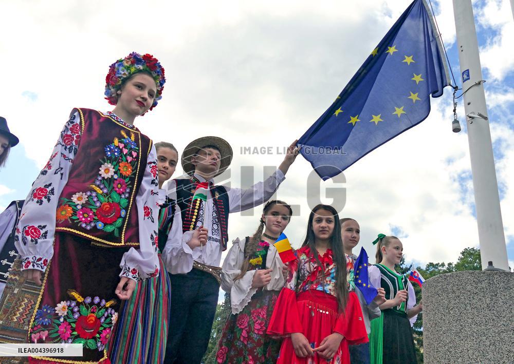 Uzhhorod marks Europe Day
