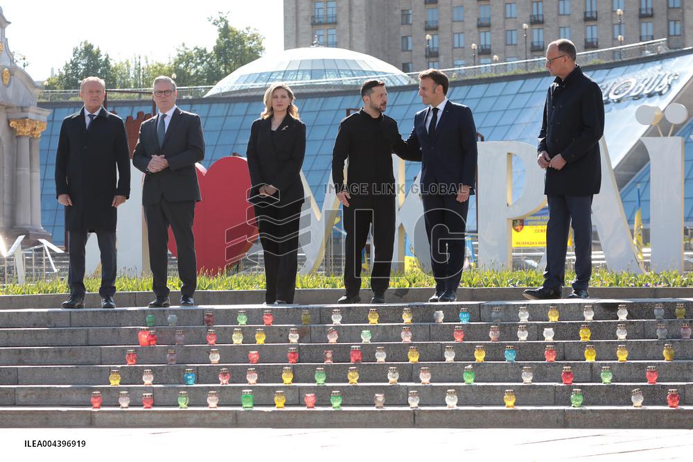 Ukrainian President and European leaders pay tribute to fallen warriors in Kyiv