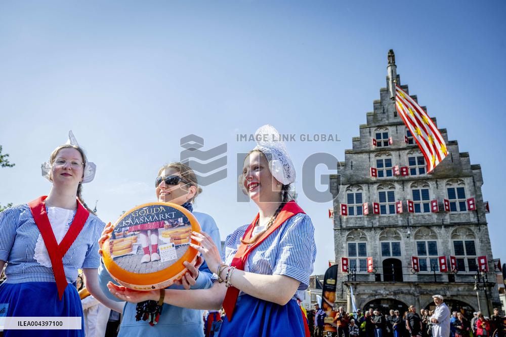 Gouda Cheese Market Illustrations - Netherlands