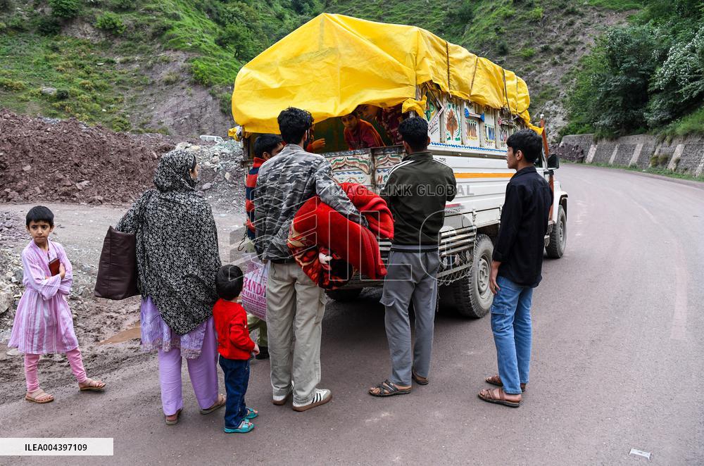 People Flee and Mourn After Border Strikes - Kashmir
