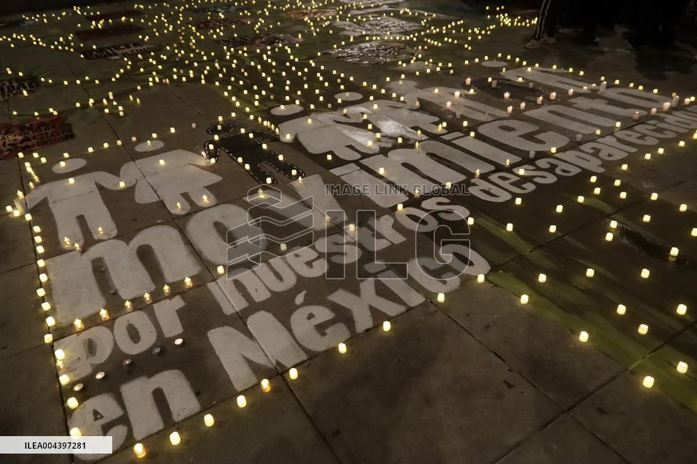 Vigil in Mexico City Honors Mothers of the Missing - Mexico