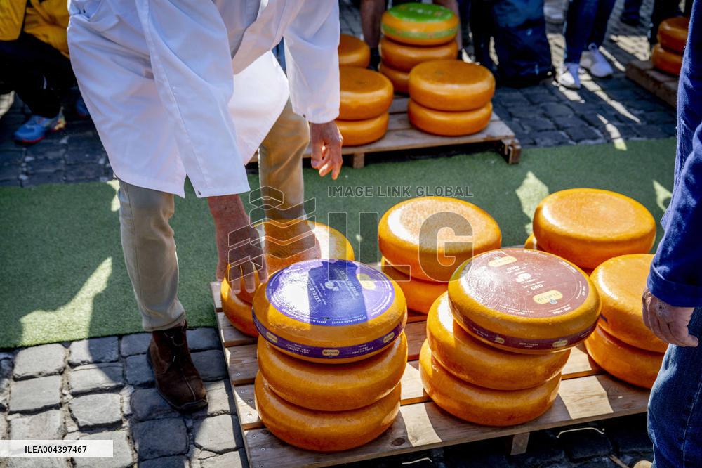 Gouda Cheese Market Illustrations - Netherlands