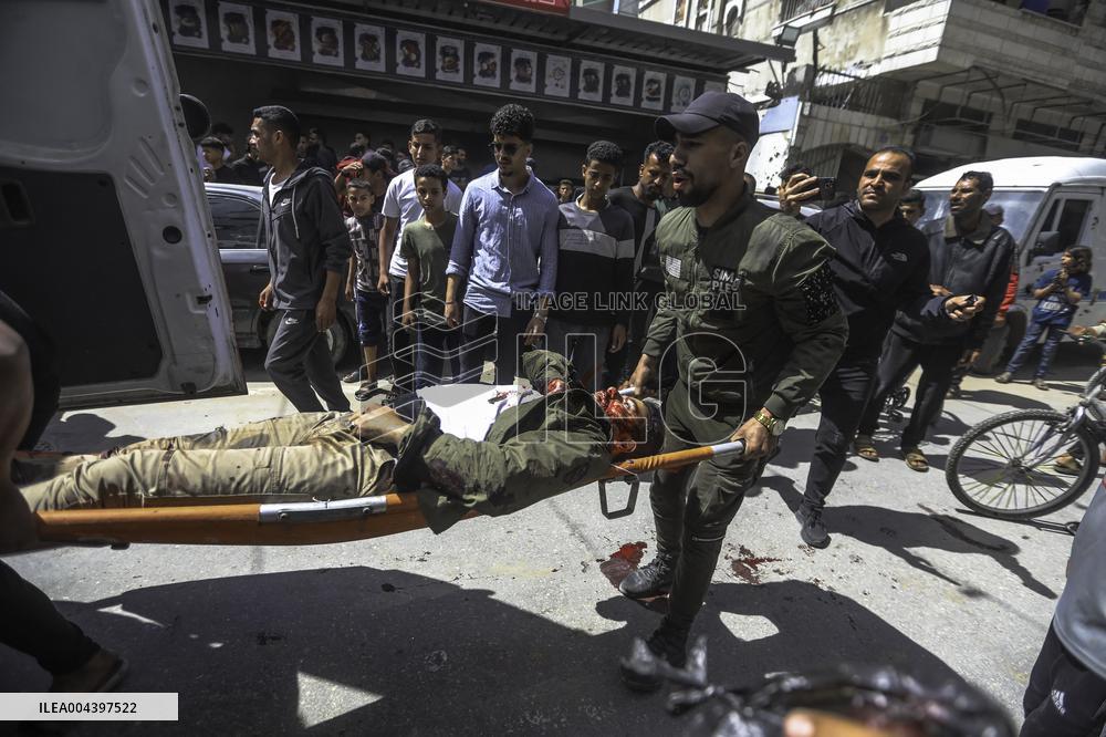 Israeli Strike On Crowded Restaurant Kills 33 And Injures Dozens - Gaza