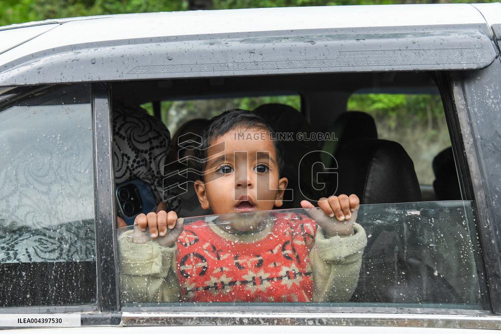 People Flee and Mourn After Border Strikes - Kashmir