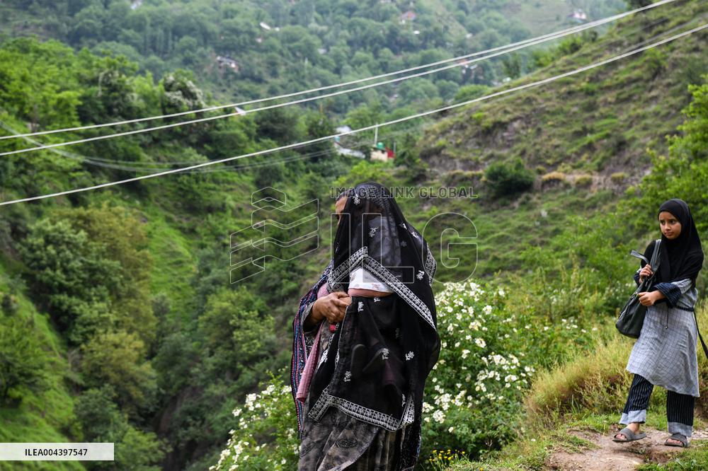 People Flee and Mourn After Border Strikes - Kashmir