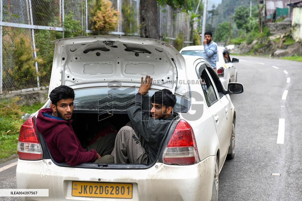 People Flee and Mourn After Border Strikes - Kashmir