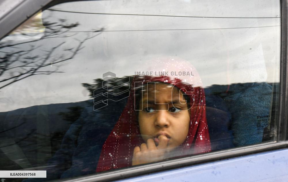 People Flee and Mourn After Border Strikes - Kashmir