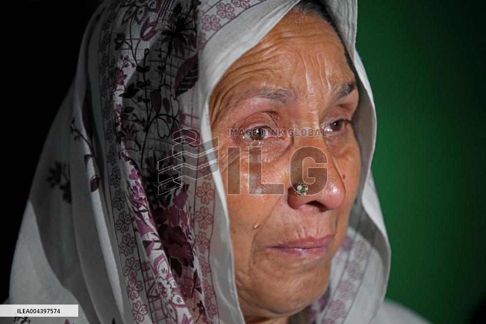 People Flee and Mourn After Border Strikes - Kashmir