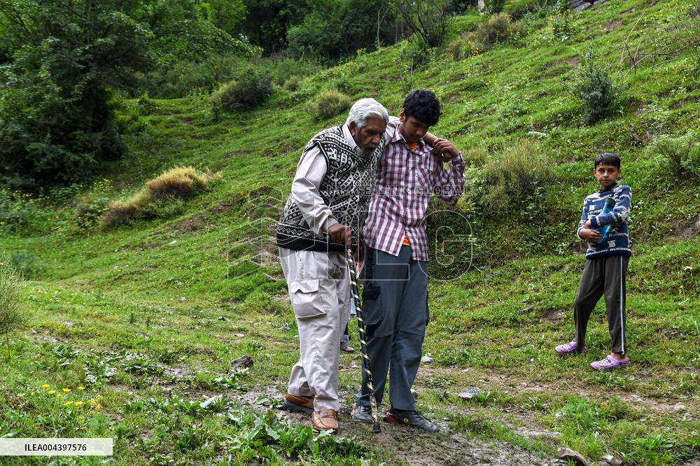 People Flee and Mourn After Border Strikes - Kashmir