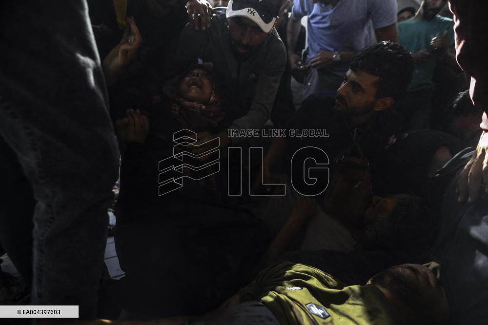 Israeli Strike On Crowded Restaurant Kills 33 And Injures Dozens - Gaza
