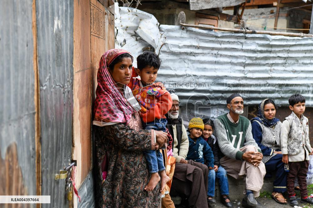 People Flee and Mourn After Border Strikes - Kashmir