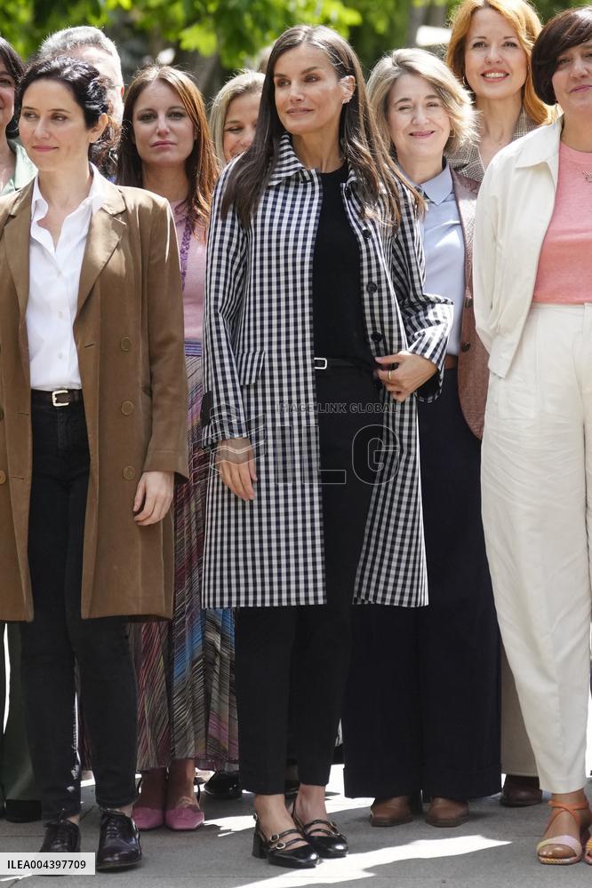Queen Letizia Visits Cuesta de Moyano Book Fair - Madrid