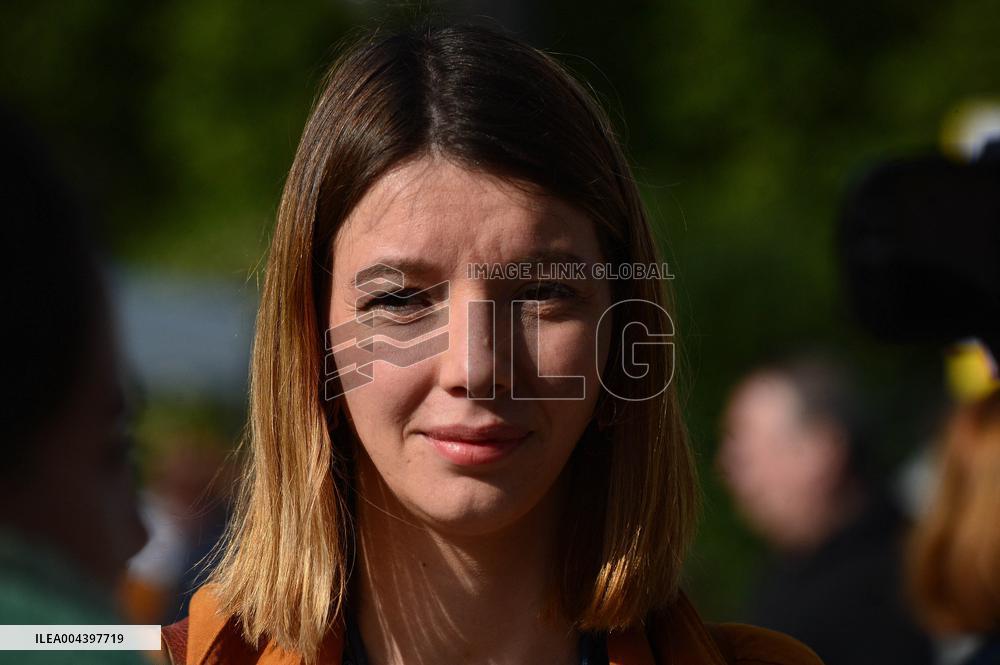 Rally In Support Cecile Kohler And Jacques Paris - Paris