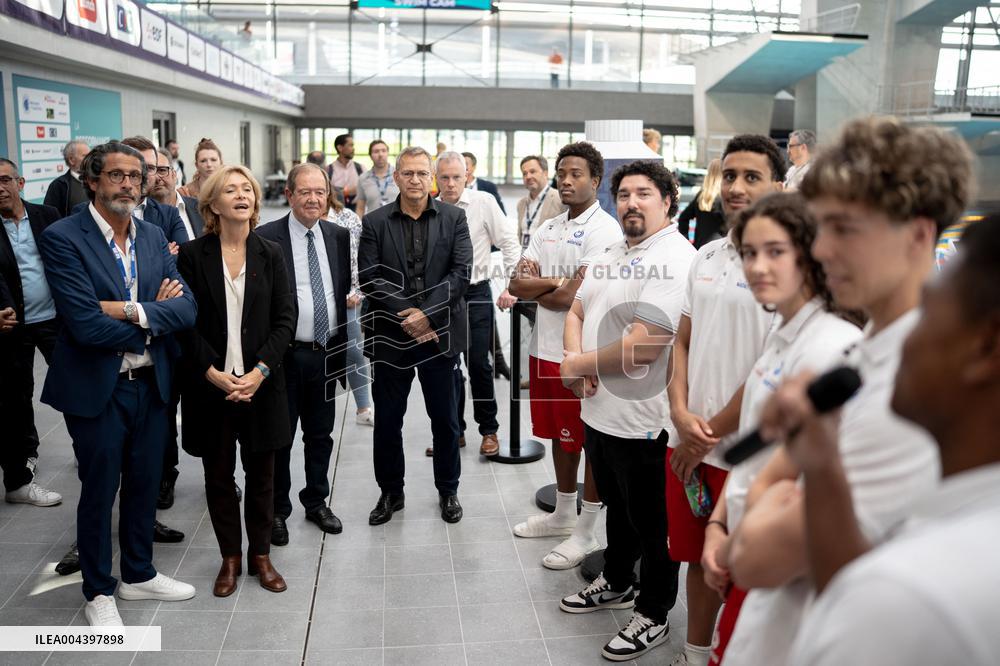 Valerie Pecresse at the Olympic Aquatic Center - Paris AJ