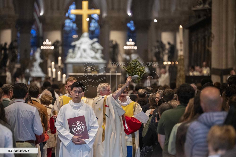 Mass for Pope Leon XIV at the Notre-Dame de Paris