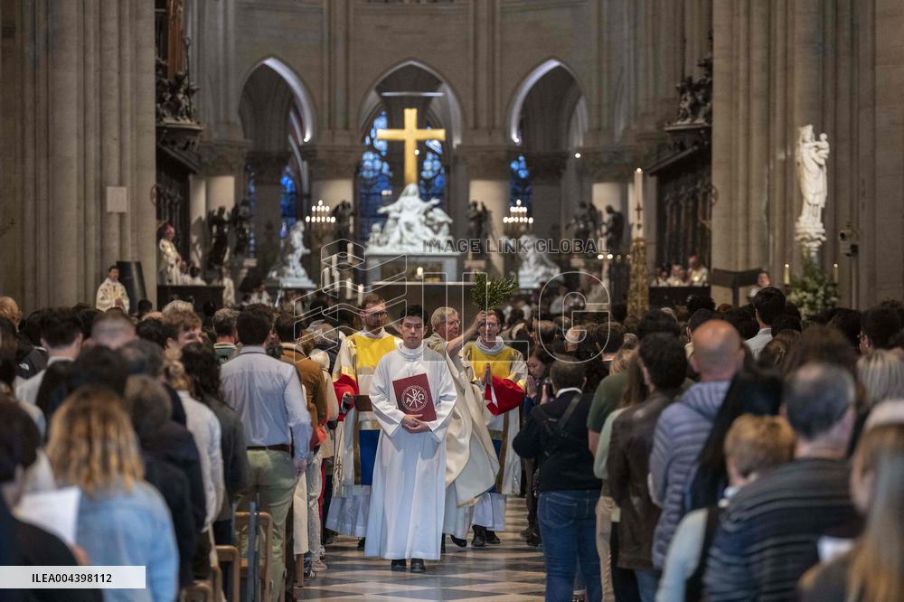 Mass for Pope Leon XIV at the Notre-Dame de Paris