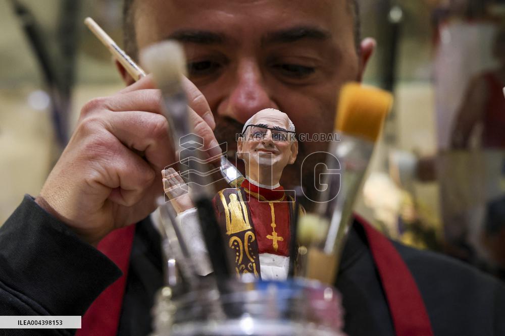 Artisan Gennaro Di Virgilio Celebrates Pope Leo XIV in Naples