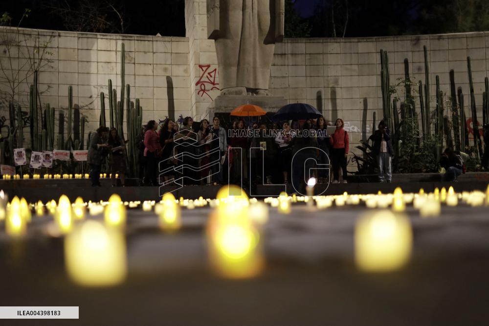Vigil in Mexico City Honors Mothers of the Missing - Mexico