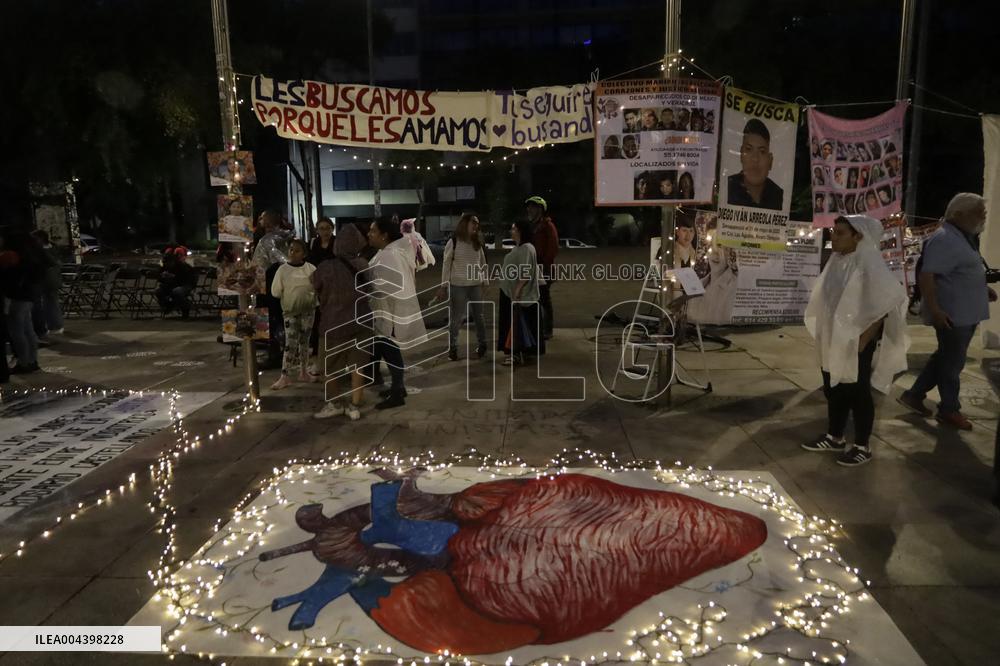 Vigil in Mexico City Honors Mothers of the Missing - Mexico