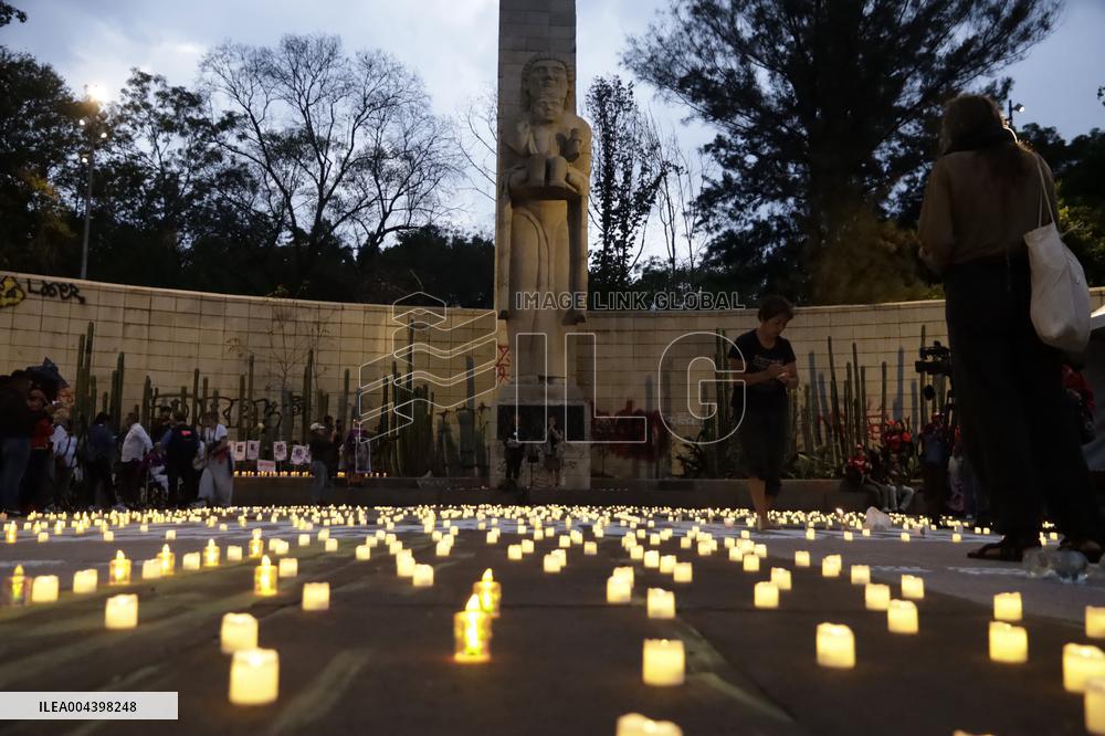 Vigil in Mexico City Honors Mothers of the Missing - Mexico