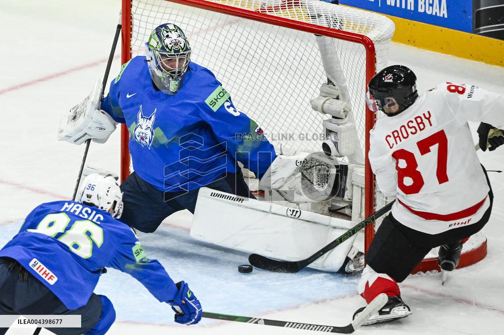 ICE HOCKEY WC SLOVENIA-CANADA