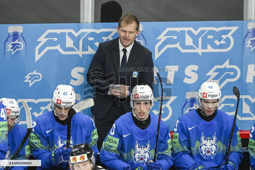 ICE HOCKEY WC SLOVENIA-CANADA