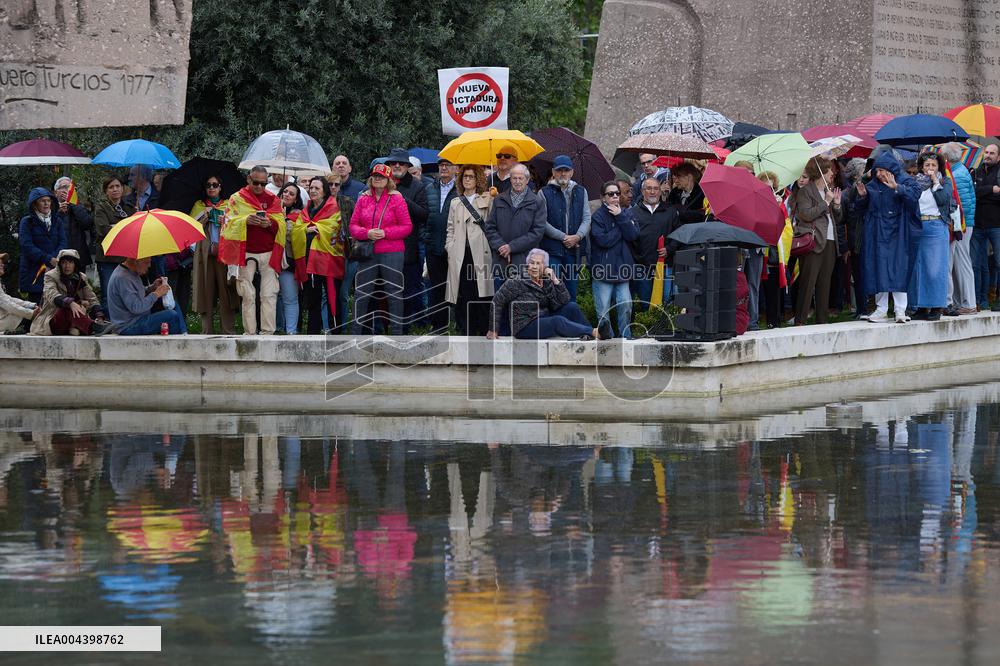 Demonstration to Demand the Resignation of Pedro Sanchez - Madrid
