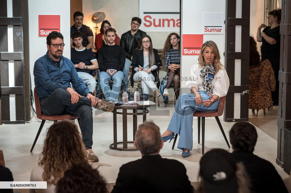 Yolanda Díaz Engages Citizens on Workday Reduction - Madrid