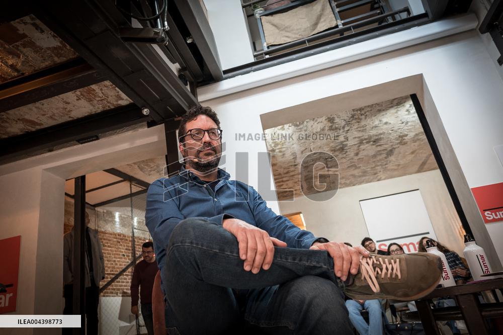 Yolanda Díaz Engages Citizens on Workday Reduction - Madrid