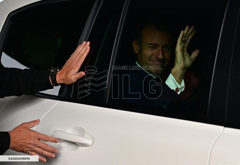 Le président français Emmanuel Macron, le Premier ministre britannique Keir Starmer et le chancelier allemand Friedrich Merz arr