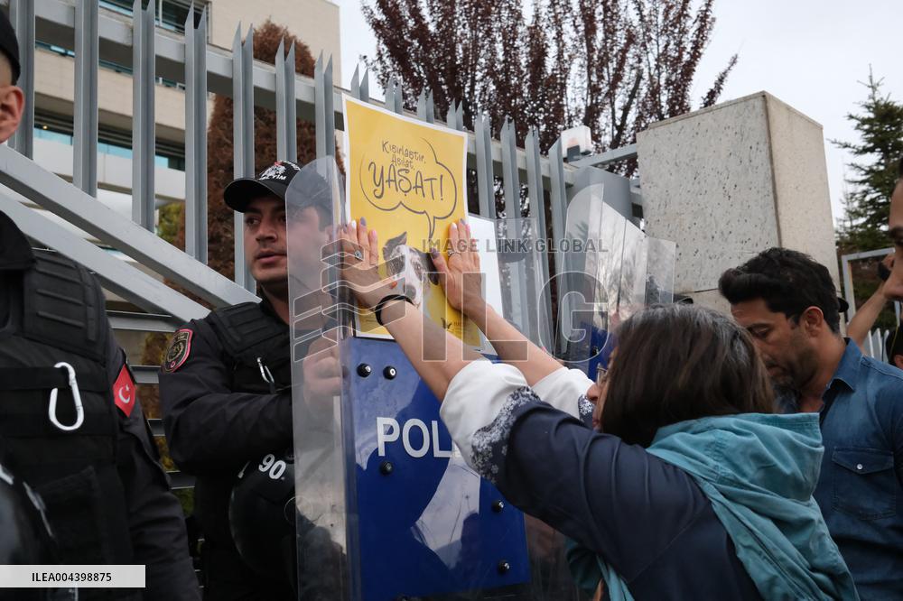 Protest Against The Stray Animal Regulation Bill - Ankara