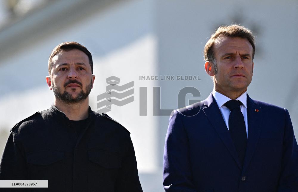 Commémoration des victimes de la guerre sur la place Maïdan à Kiev