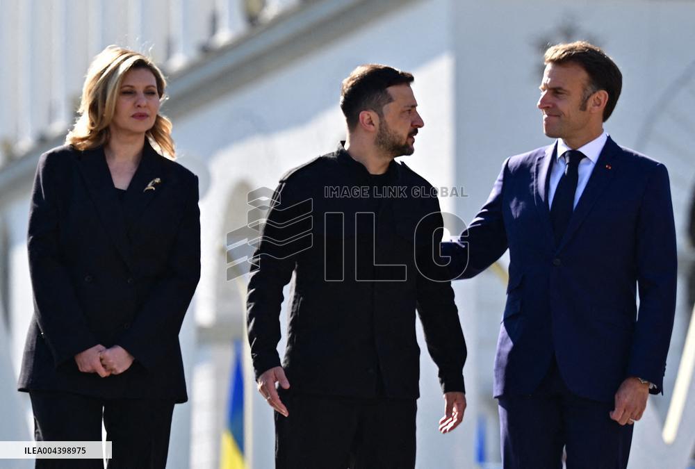 Commémoration des victimes de la guerre sur la place Maïdan à Kiev