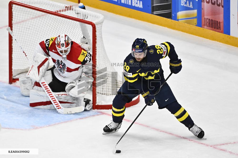 ICE HOCKEY WC SWEDEN-AUSTRIA