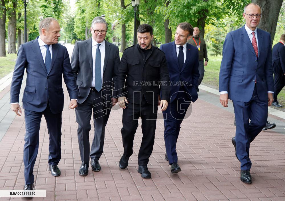 Merz Macron Starmer and Tusk in Kiev for Ukraine Ceasefire Talk