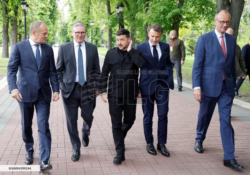 Merz Macron Starmer and Tusk in Kiev for Ukraine Ceasefire Talk