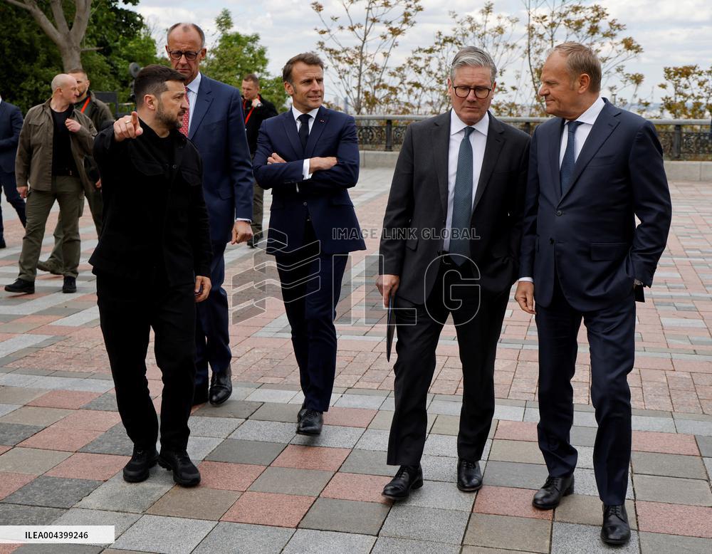 Merz Macron Starmer and Tusk in Kiev for Ukraine Ceasefire Talk