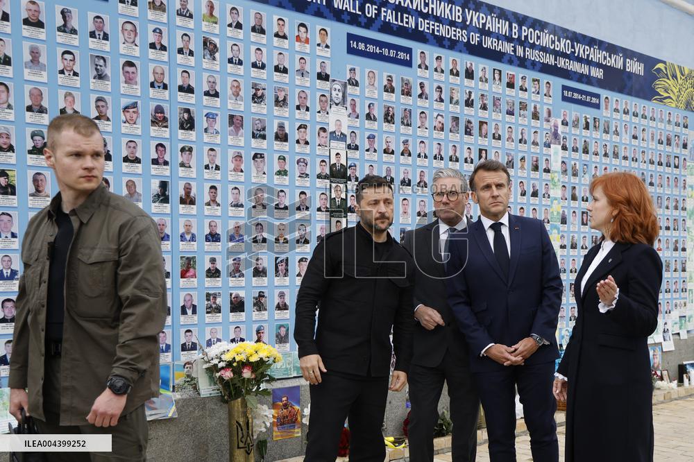 Merz Macron Starmer and Tusk in Kiev for Ukraine Ceasefire Talk