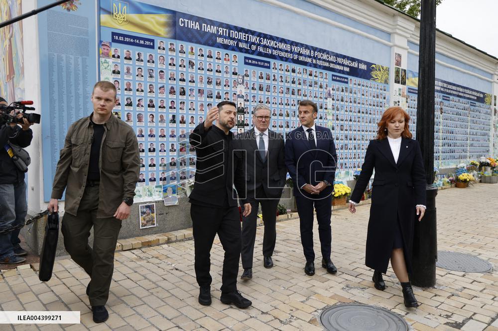 Merz Macron Starmer and Tusk in Kiev for Ukraine Ceasefire Talk