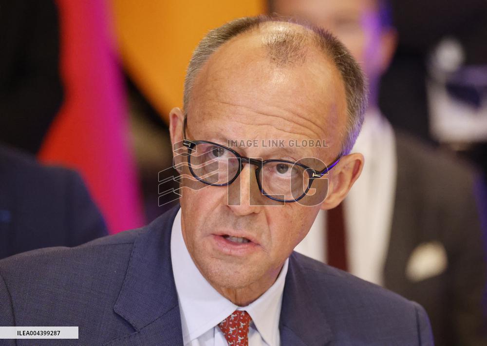 Merz Macron Starmer and Tusk in Kiev for Ukraine Ceasefire Talk