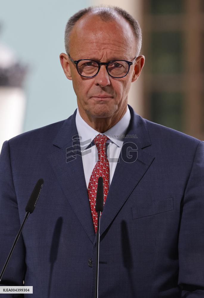 Merz Macron Starmer and Tusk in Kiev for Ukraine Ceasefire Talk