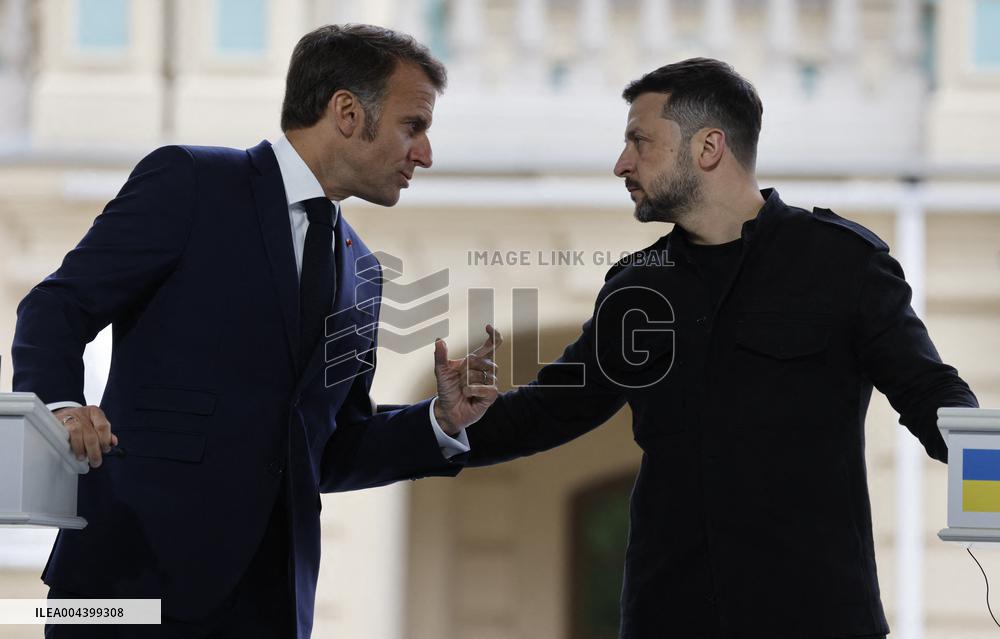 Merz Macron Starmer and Tusk in Kiev for Ukraine Ceasefire Talk