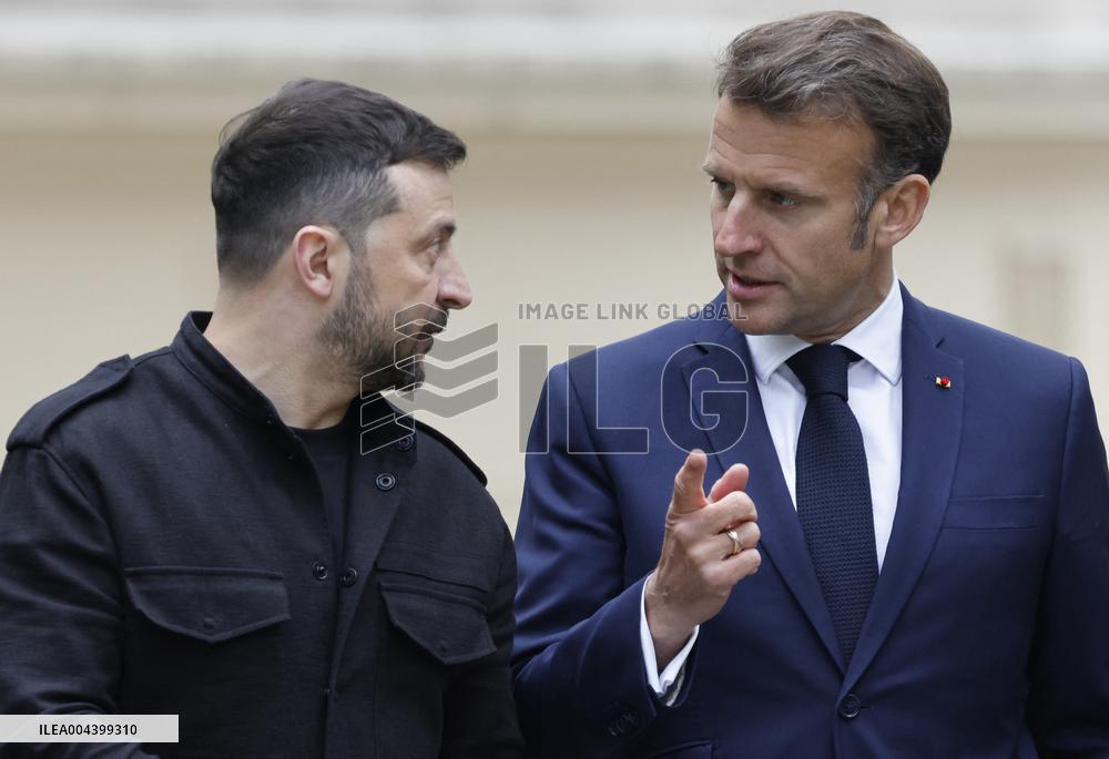 Merz Macron Starmer and Tusk in Kiev for Ukraine Ceasefire Talk