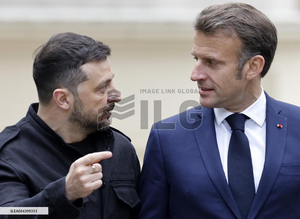 Merz Macron Starmer and Tusk in Kiev for Ukraine Ceasefire Talk