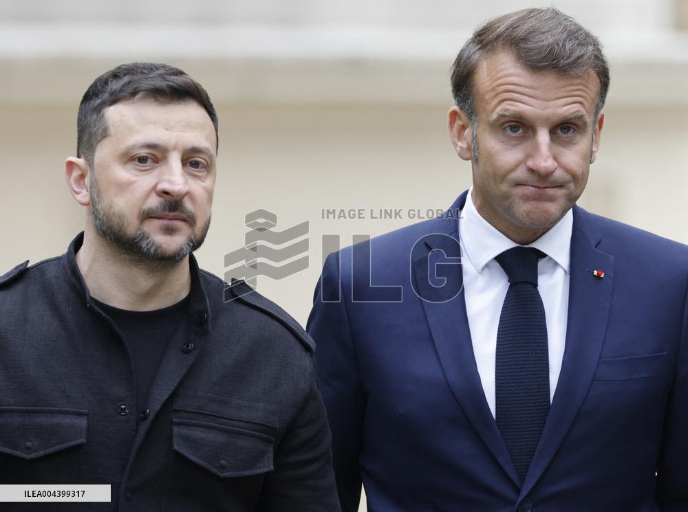 Merz Macron Starmer and Tusk in Kiev for Ukraine Ceasefire Talk