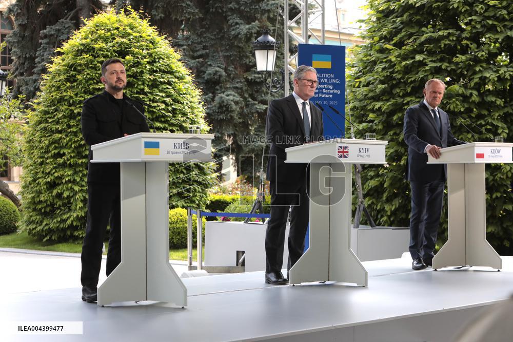 Joint news conference of Ukrainian President and Coalition of Willing leaders in Kyiv