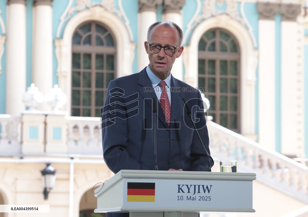 Joint news conference of Ukrainian President and Coalition of Willing leaders in Kyiv