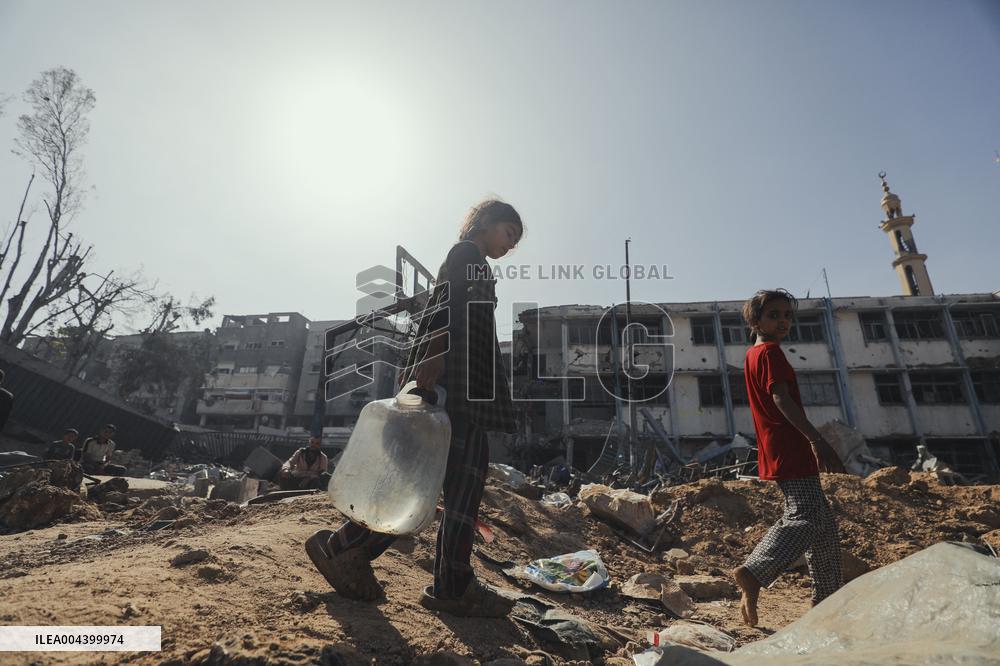 Daily Battle in Gaza