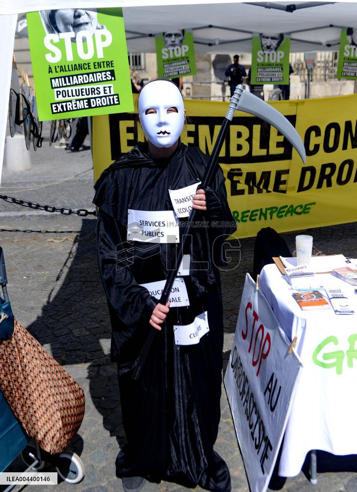 Anti-Fascist Village Opposes Far Right Demonstration - Paris